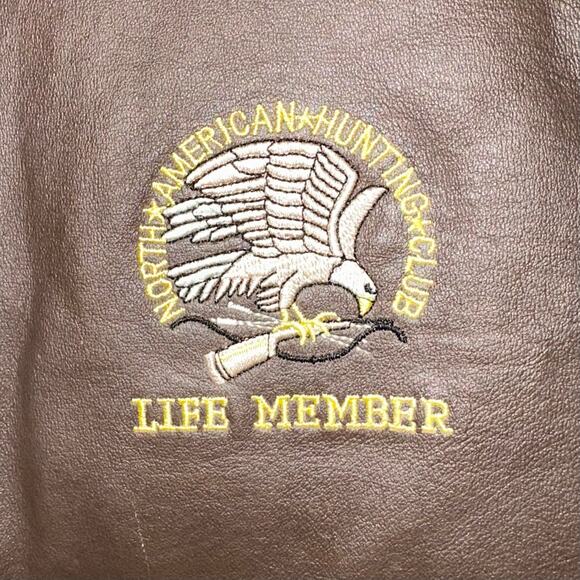 Vintage Leather Life Member North American Hunting Club Bomber Jacket Size Large - Picture 4 of 15